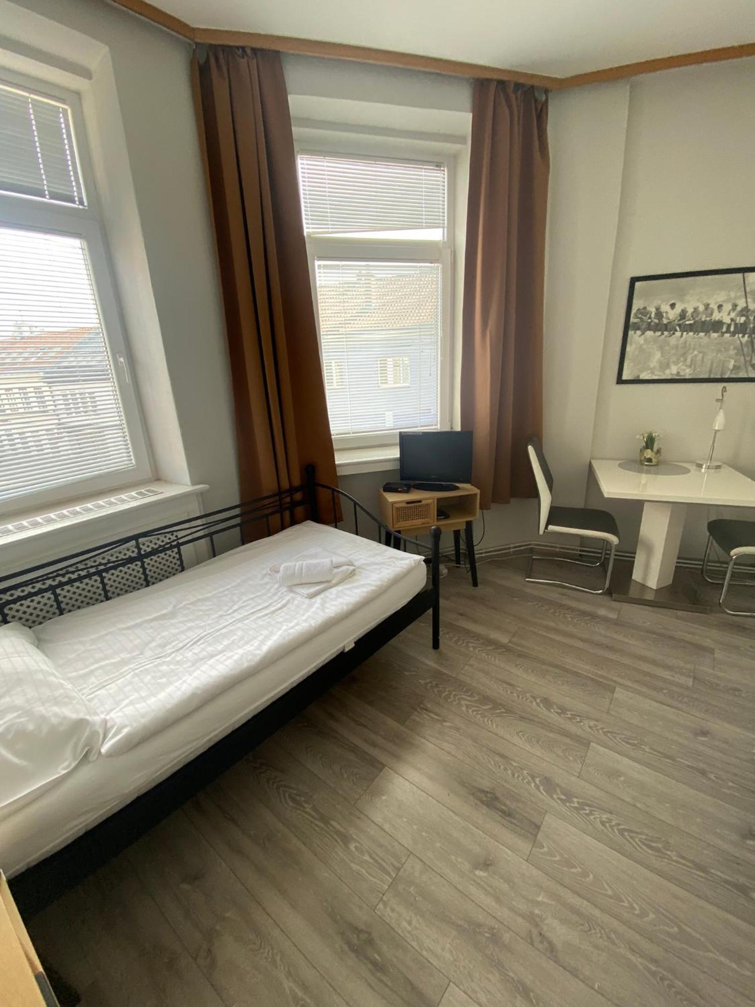 Lizzi 3* Viena
